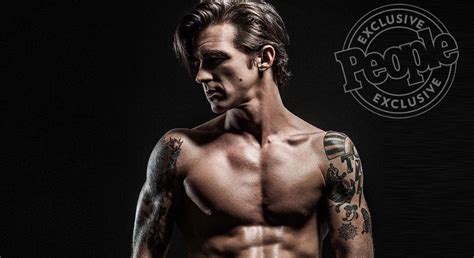 drake bell naked|Drake Bell poses naked for racy People Magazine shoot.